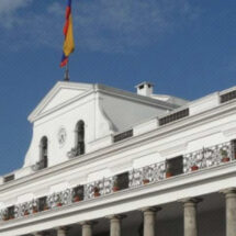 Gobierno rechaza “nombramiento ilegal” de Raúl González como superintendente de Bancos