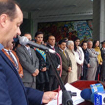 Estudiantes de Loja rinden homenaje a periodistas y al Patrono San Sebastián