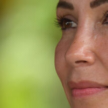 Luisa González viaja a México en medio de especulaciones sobre su agenda política
