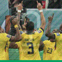 Ecuador clasifica a su quinto Mundial tras empatar con Perú en Lima