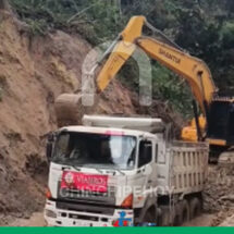 Habilitan paso vehicular parcial en la vía Loja–Saraguro tras deslizamiento