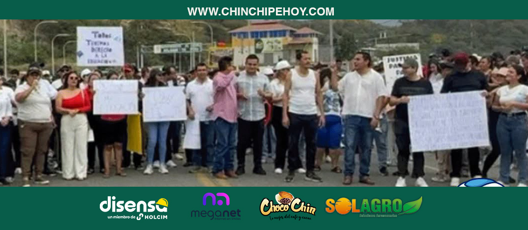 Qué logró la marcha ciudadana en Macará para la apertura parcial de la frontera